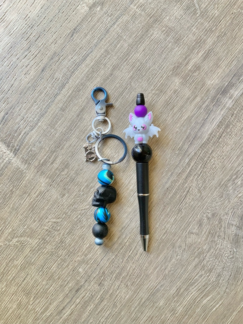 NEW📚 Hand Crafted Beaded Pen & Bag Charm Set OS